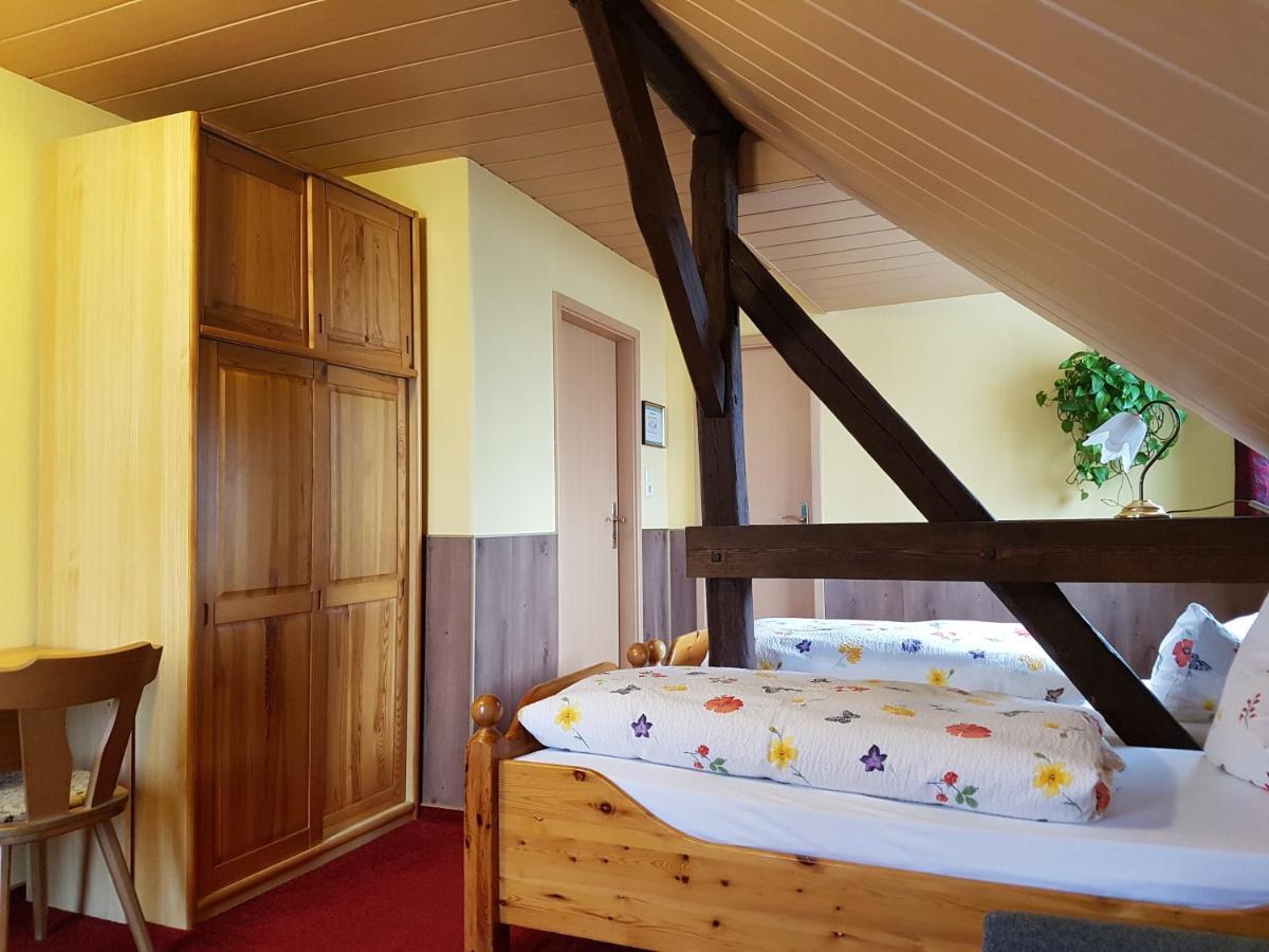 Pension Zum Wiesengrund Frauenhagen Exterior photo