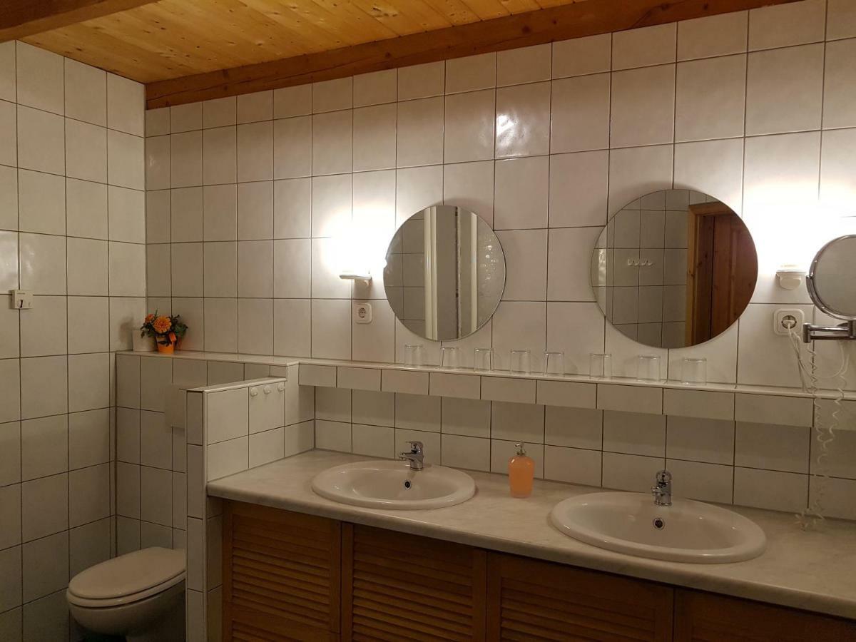 Pension Zum Wiesengrund Frauenhagen Exterior photo